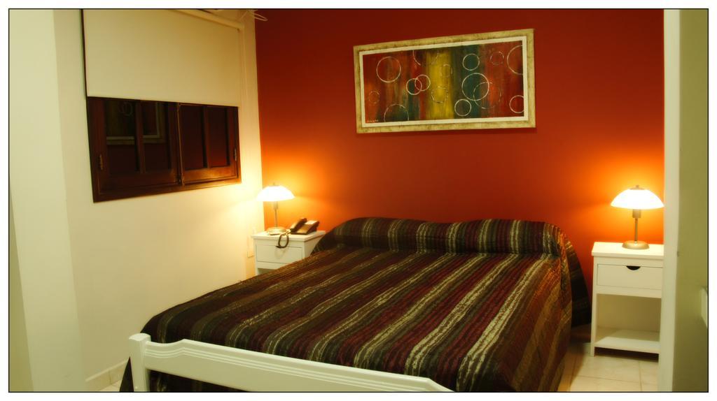 Hotel Boutique Santiago 圣地亚哥-德尔埃斯特罗 外观 照片